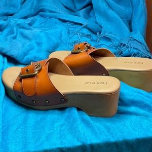 Torrid size 7 WW slide platform sandals brown